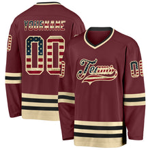 Charger l&#39;image dans la galerie, Custom Burgundy Vintage USA Flag Cream-Black Hockey Jersey
