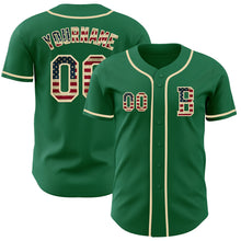 Charger l&#39;image dans la galerie, Custom Kelly Green Vintage USA Flag-Cream Authentic Baseball Jersey
