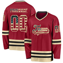 Charger l&#39;image dans la galerie, Custom Maroon Vintage USA Flag Cream-Black Hockey Jersey
