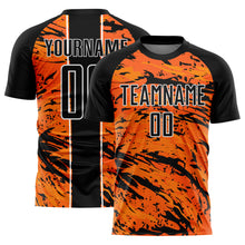 Laden Sie das Bild in den Galerie-Viewer, Custom Bay Orange Black-White Abstract Fluid Sublimation Soccer Uniform Jersey
