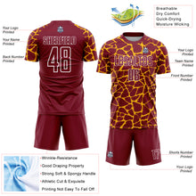 Charger l&#39;image dans la galerie, Custom Crimson Gold-White Abstract Network Splash Sublimation Soccer Uniform Jersey
