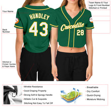 Загрузить изображение в средство просмотра галереи, Custom Women&#39;s Kelly Green White-Gold V-Neck Cropped Baseball Jersey
