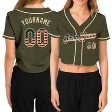 Charger l&#39;image dans la galerie, Custom Women&#39;s Olive Vintage USA Flag-Cream Salute To Service V-Neck Cropped Baseball Jersey
