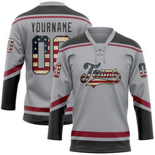 Laden Sie das Bild in den Galerie-Viewer, Custom Gray Vintage USA Flag Black-Crimson Hockey Lace Neck Jersey
