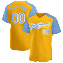 Загрузить изображение в средство просмотра галереи, Custom Gold Light Blue-White Authentic Raglan Sleeves Baseball Jersey
