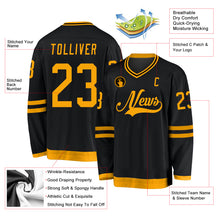 Laden Sie das Bild in den Galerie-Viewer, Custom Black Gold Hockey Jersey
